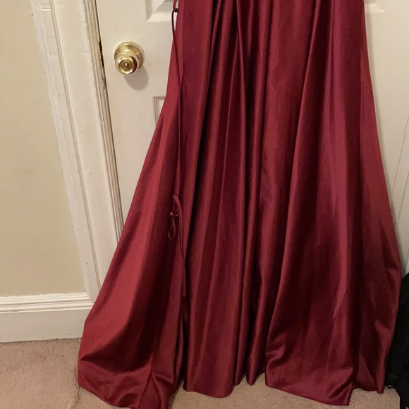 Beautiful Red Evening Dress - Picture 2 of 5